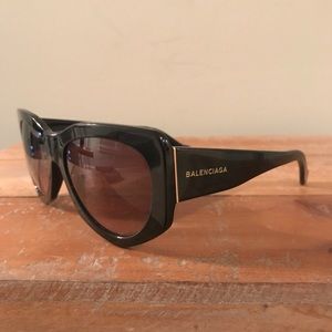 BALENCIAGA Black Oversized Sunglasses!
